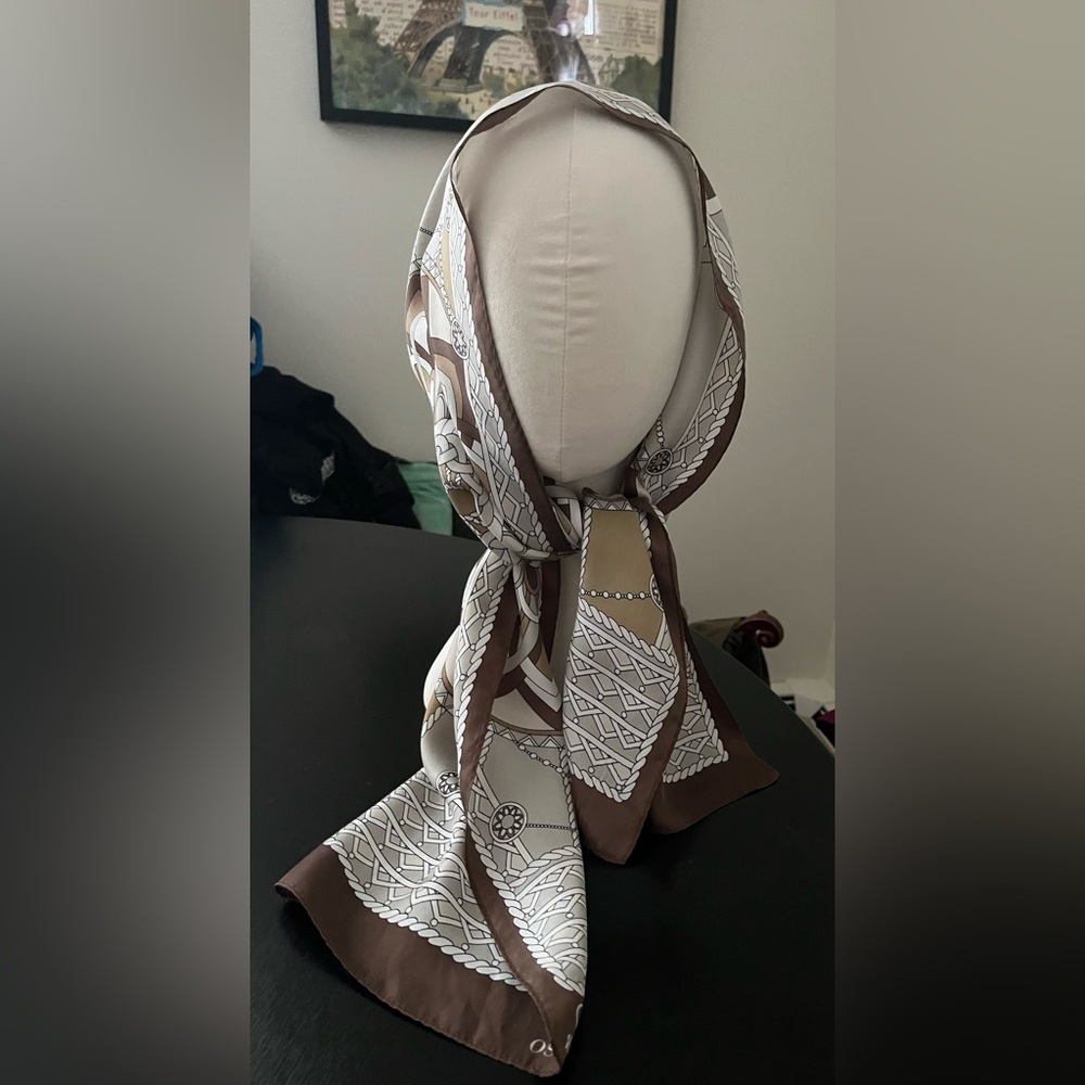 Oscar De La Renta Vintage Silk Scarf Brown/Ivory
